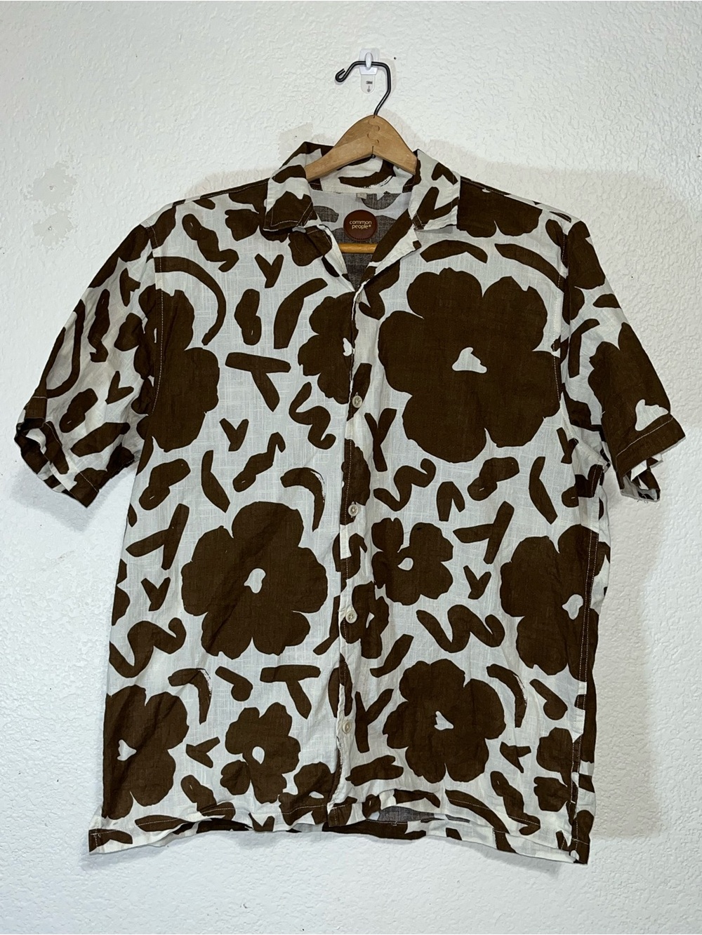Brown Floral Short-Sleeve Button-Down Shirt - Unknown Brand